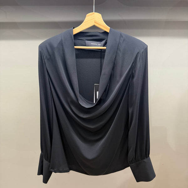 BLUSA CON SCOLLO PROFONDO DRAPPEGGIATO