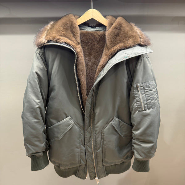 BOMBER BOBBIE