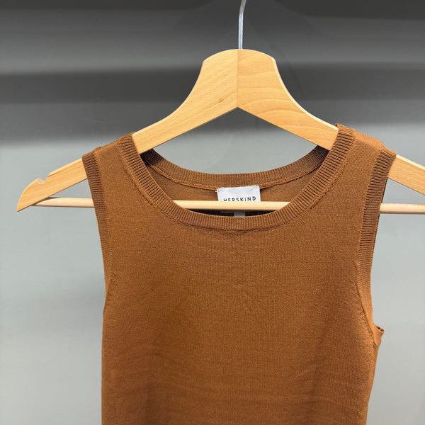 BODY IN MAGLIA LEONE